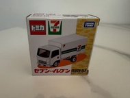 Tomica 7-11 7 eleven Isuzu ELF