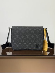 LV District M46255 PM Monogram Eclipse shoulder bag