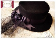 Topi Axes Femme Japan