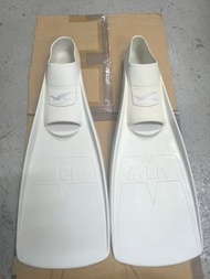 Gull Soft Mew fin L size 白色蛙鞋大碼 瑕疵品