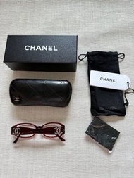 紅色 Chanel glasses CC logo 閃石⭐️ 盒，麈袋，抹布全齊 ⭐️ original box, outer box, dust bag , cleaning cloth, guar