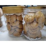 Freshly Home Made Baked Hap Tou Sou (核桃酥) -  18 Pieces/Can  (18 片/罐)