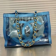 秀場款Chanel vintage 藍色透明pvc大logo鏈條沙灘包托特包奶粉包