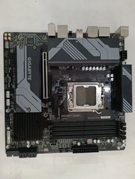 Gigabyte B650M DS3H Motherboard