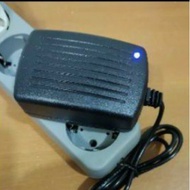 12V / 5V adapter + DC connector