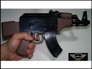 生存遊戲軍用品暨自行車運動用品專賣~再降價AK47步槍全自動迷你連發電動槍玩具槍(另有G3A3衝鋒槍)