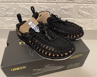 KEEN 黑色編織涼鞋