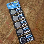 CR2025 Lithium 3v cell battery 鋰電池 紐扣電池 $3粒each