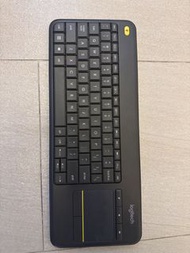 Logitech K400 Plus 無線鍵盤
