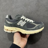 New Balance 2002R M2002RHO