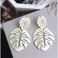 KR-364 Korean Earrings S925 Silver Stem Hanging Leaves Cream-Coated Steel Accessories