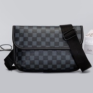 [Hot seller] Men's new shoulder bag crossbody fashionable sports backpack simple messenger trendy mobile phone envelope bag