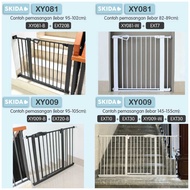 TOP BLACK/WHITE SKIDA Baby safe gate XY009 width 75cm-85cm height 77cm dog fence cat fence animal fe