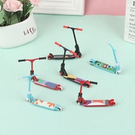 Random Color Finger Skateboards Finger scooter Fingertip Bikes Fingerboard Toys