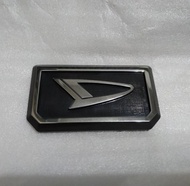 emblem logo daihatsu Taft original