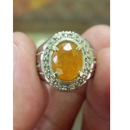 Original Yakult natural Sapphire yellow Stone (R9)