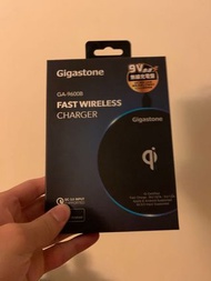 Gigastone9V急速無線充電盤 黑GA9600  蘋果/安卓皆可使用