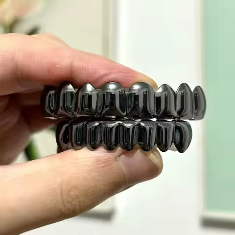 Glossy Finish Teeth Grillz Top Bottom Set Anti Slip Eco-friendly Copper Teeth Grillz Caps Silver Shi
