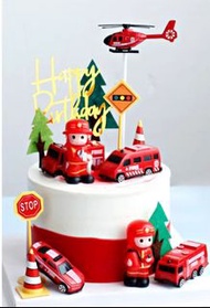 救火消防員蛋糕裝飾套裝(現货)包消防員x2，消防車4、直升機1，路障，生日牌，生日蠟燭各一