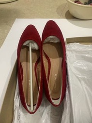 日本專櫃LE TALON 正紅鹿皮絨尖頭平底鞋