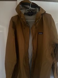 Patagonia 防水外套 L 碼