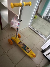Minions 三輪滑板車