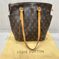 LV TOTALLY PM M56688 老花拉鍊肩背包