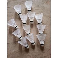 Badminton shuttlecock white plastic white badminton shuttlecock white plastic