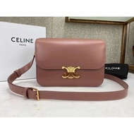 Silin TRIOMPHE Medium Glossy Calf Shoulder Bag 9 X 6 X 3 Inches (22 X 16.5 X 7cm)
100% Calf