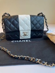 Chanel 黑色金鏈coco20公分
