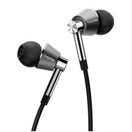 1MORE E1001 Triple Driver In-Ear Headphones (3.5mm Headphone Plug, Titanium)