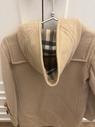 Burberry 羊毛牛角扣外套