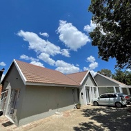 โรงแรม 3 Pentago Ensuite Units - Bloemfontein