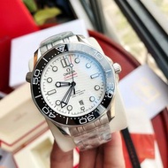 OMEGA 歐米茄 海馬系列自動機械機芯  男士手錶 42mm