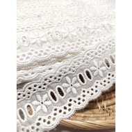35MM Embroidery Cotton Lace Border Lace Sewing Fabric Off White Baju Kurung Kebaya Kain Renda Kahwin Borong [2.5 Yard]