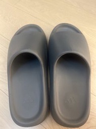 Adidas Yeezy Slide