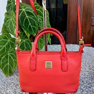 SECOND - TAS BRANDED - SISLEY - KULIT - MERAH - ADA TAG DAN NOSER