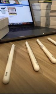 全新Apple Pencil 代用版｜2代功能相同｜支援磁吸無線充電｜ipad通用｜藍牙零時差自動連接｜採用蘋果同款芯片