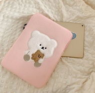 กระเป๋าใส่ไอแพด แท็ปเล็ต 11นิ้ว IPad bag/ iPad case ลายน้องหมี