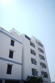 Pangsapuri 117 m² dengan 2 bilik tidur dan 2 bilik mandi peribadi di HBR Layout (Castle suites by Ha