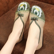 Ethnic style embroidered shoes comfortable mother square dance dance shoes cloth shoes women's single shoes