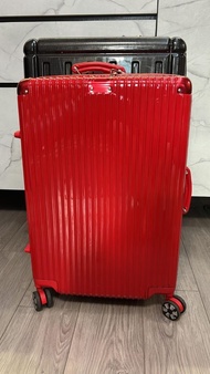 24吋實用大容量行李箱 輕身2kg