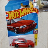 MERAH Hotwheels 92 ford mustang red
