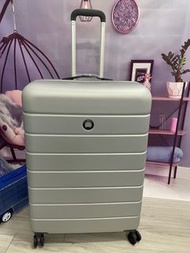 Delsey 29 inch luggage Delsey 29 吋行李箱旅行箱  29 x51 x 74cm （符合一般航空公司寄存規定158 cm）