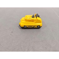dewalt 12v 2ah battery (second hand)
