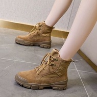 女款防水防滑行山鞋短靴馬丁靴 34-40碼