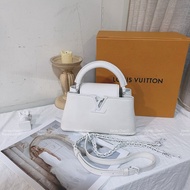 ෆ LV Capucines East-West Mini高訂款✨白月光