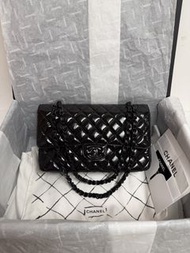 So black Chanel classic flap 25cm classic flap flap bag