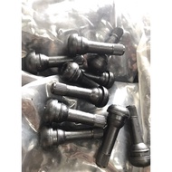 Rubber Valve in Tubeless Car Tyre Tire Kereta Tayar Wheel Valve / Injap Tayar Roda