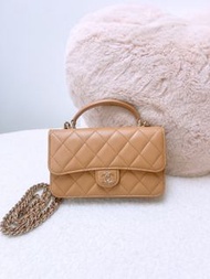 (尖沙咀門市💖) Chanel chain phone bag/ handle flap/ woc 奶茶色